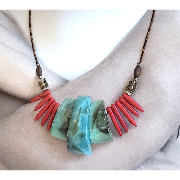 Vintage Southwestern Faux Turquoise and Branch Coral Spike Necklace 18" - Picture 1 of 8